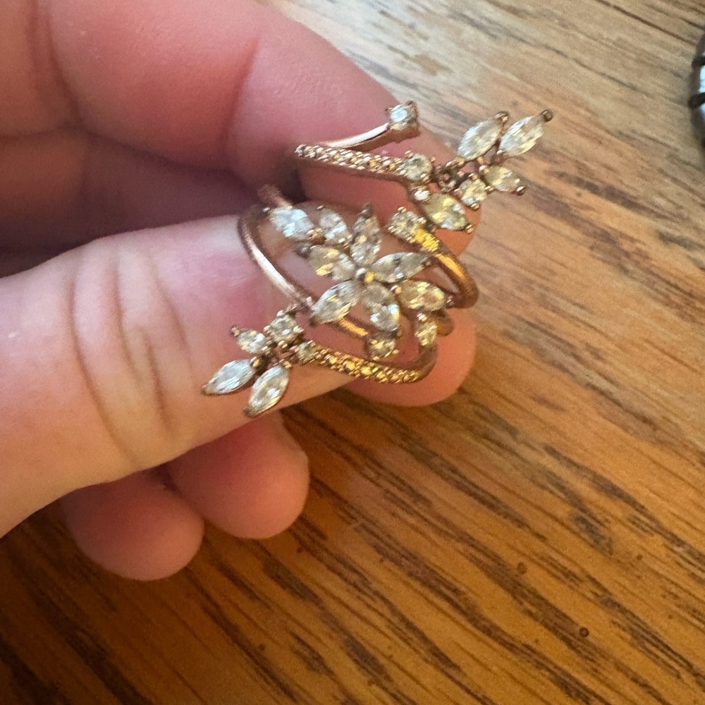 Source Unknown Gold and Silver Chevron Ring